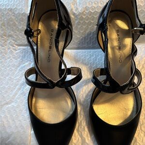 Bandolino Black Patent Strappy Heels